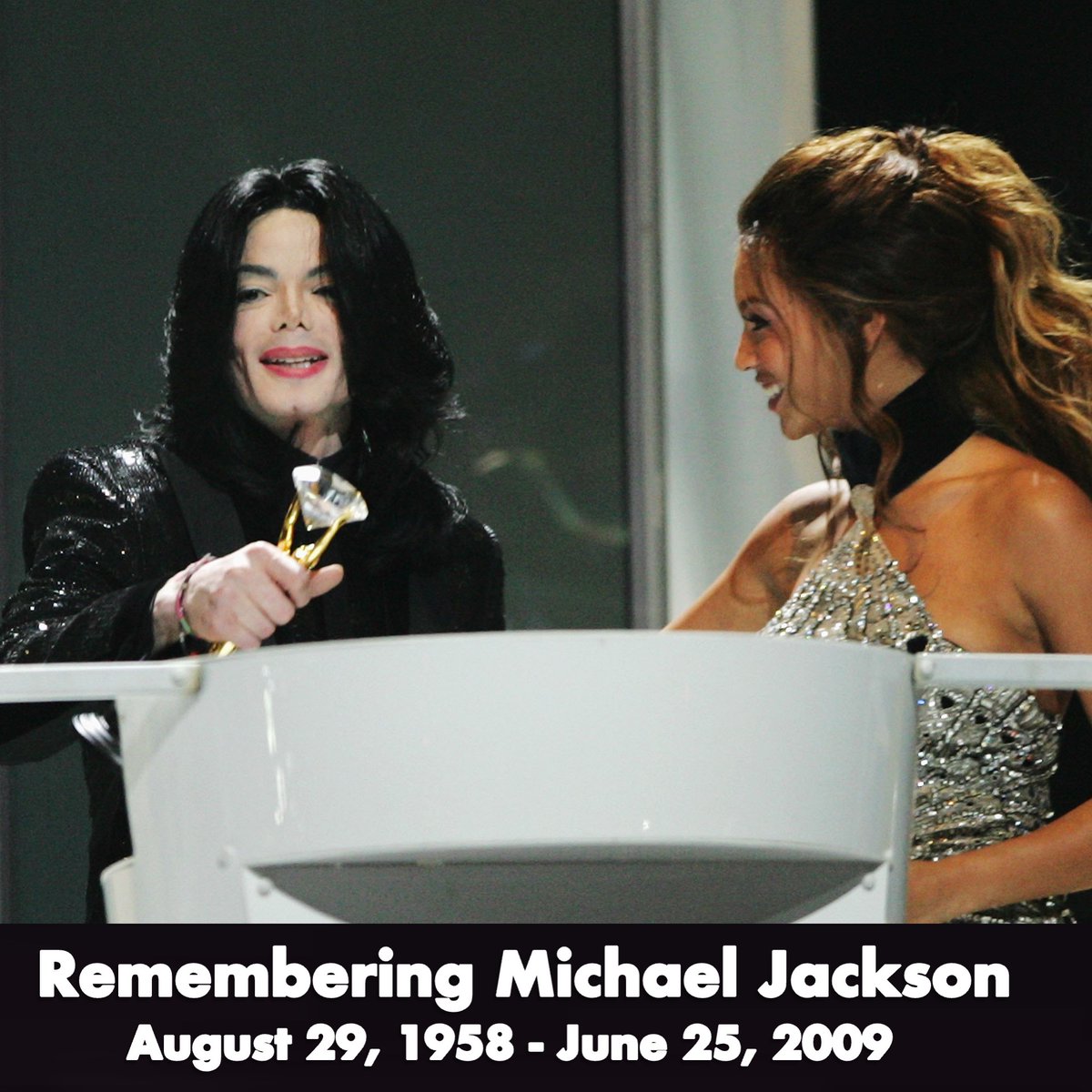 WORLDMUSICAWARD's tweet photo. Remembering #MichaelJackson, the King of Pop and the Greatest Entertainer of All Time, on the 14th anniversary of his passing! 🐐👑🕊️❤️
🔗: https://t.co/rWqlP1Lq4z

#14YearsWithoutMichaelJackson #14YearsWithoutMJ
#MJ #KingofPop https://t.co/NcVoiz0sU3