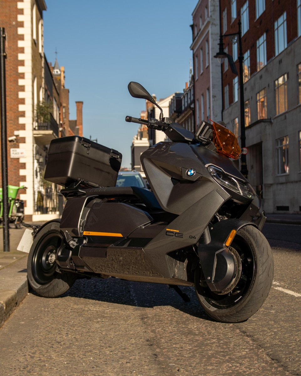 BMWPL_Bikes's tweet photo. Full of energy, efficient and with zero emissions. With the 10.25” TFT colour display, practical Side Loading compartment and comfortable Pro seat, the BMW CE 04 is the ultimate companion for your everyday adventures.

#bmw #motorrad #bmwmotorrad #bikes https://t.co/gP81EkKo1Y