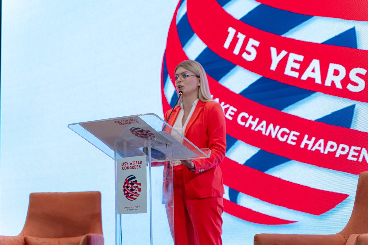 SPD_Huettenberg's tweet photo. Unser Vorstandsmitglied (und Juso-Vorsitzende Hessen-Süd) Michelle Breustedt spricht beim Internationalen Juso-Kongress in 🇵🇦 Panama.Themen u.a. auch GEAS
Frauenpower aus #hüttenberg https://t.co/P0es7YhBUf