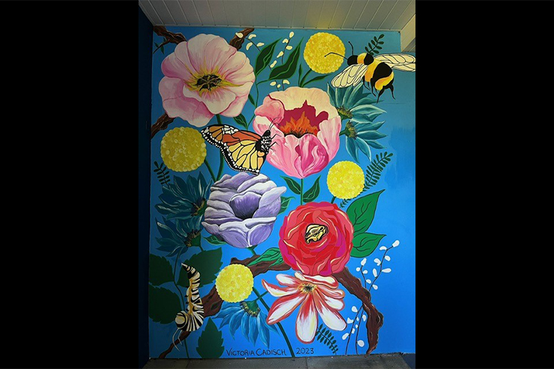 PremierParks's tweet photo. How cool is this new mural at @KeatFarmParks Little Satmar Holiday Park near Folkestone? Read all about why, how, who, in our news story: https://t.co/Zx5BOp1CpL https://t.co/3rxw9Xd2kx