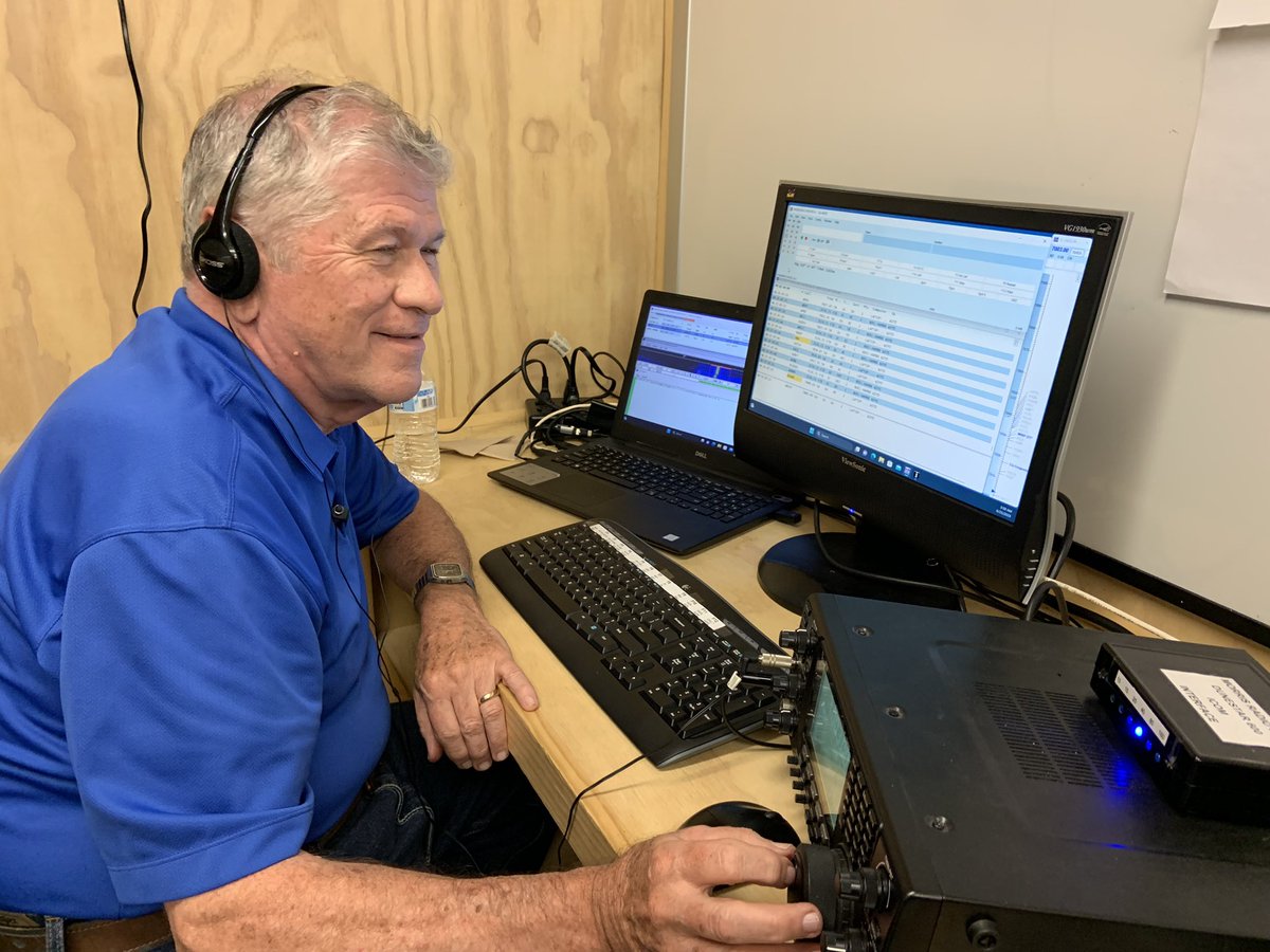 MorrisRadioClub's tweet photo. Working through the early morning our ops are making contacts. #ARRLFD https://t.co/YcWdr1wVdF