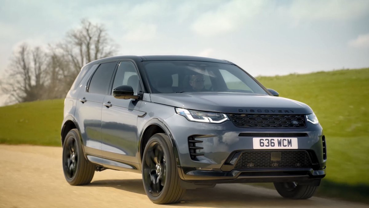 Centímetros Cúbicos (@ccubicos) on Twitter photo <a href="/LandRover/">Land Rover Discovery</a> también ha presentado el nuevo Discovery Sport ⛰️, que ahora está disponible con tres mecánicas electrificadas con potencias entre 163 y 309 CV. También equipa una nueva pantalla interior de 11,4 pulgadas.
<a href="/antena3com/">Antena 3</a> <a href="/puntalproduc/">puntalproductions</a> <a href="/RosaBellon/">Rosa Bellon</a> #CCubicos330 <a href="/LandRover/">Land Rover Discovery</a> también ha presentado el nuevo Discovery Sport ⛰️, que ahora está disponible con tres mecánicas electrificadas con potencias entre 163 y 309 CV. También equipa una nueva pantalla interior de 11,4 pulgadas.
<a href="/antena3com/">Antena 3</a> <a href="/puntalproduc/">puntalproductions</a> <a href="/RosaBellon/">Rosa Bellon</a> #CCubicos330