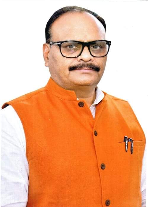 oprajbhar's tweet image. सरल व सहज व्यक्तित्व के धनी,ऊर्जावान नेता उत्तर प्रदेश सरकार के मा. उप-मुख्‍यमंत्री श्री ब्रजेश पाठक @brajeshpathakup जी, आपको जन्मदिन की हार्दिक बधाई एवं मंगलकामना|

ईश्वर से प्रार्थना करता हूं कि आप दीर्घायु हों और सदैव स्वस्थ एवं प्रसन्न रहें।