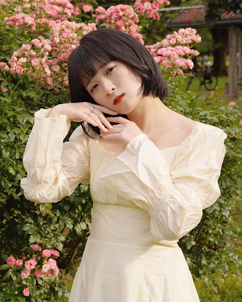 an_haseba's tweet photo. 本日も炎天下の中 #SONURI ありがとうございました。
季節も夏に近付いてきていて撮影時もかなり汗をかくことが増えてきました
でも汗だくになりながら撮った写真が案外人間らしくてすごくいいものになっていたり。
今年の夏のSONURIも楽しみですね🌻🌈 https://t.co/b6F7EzNSKv