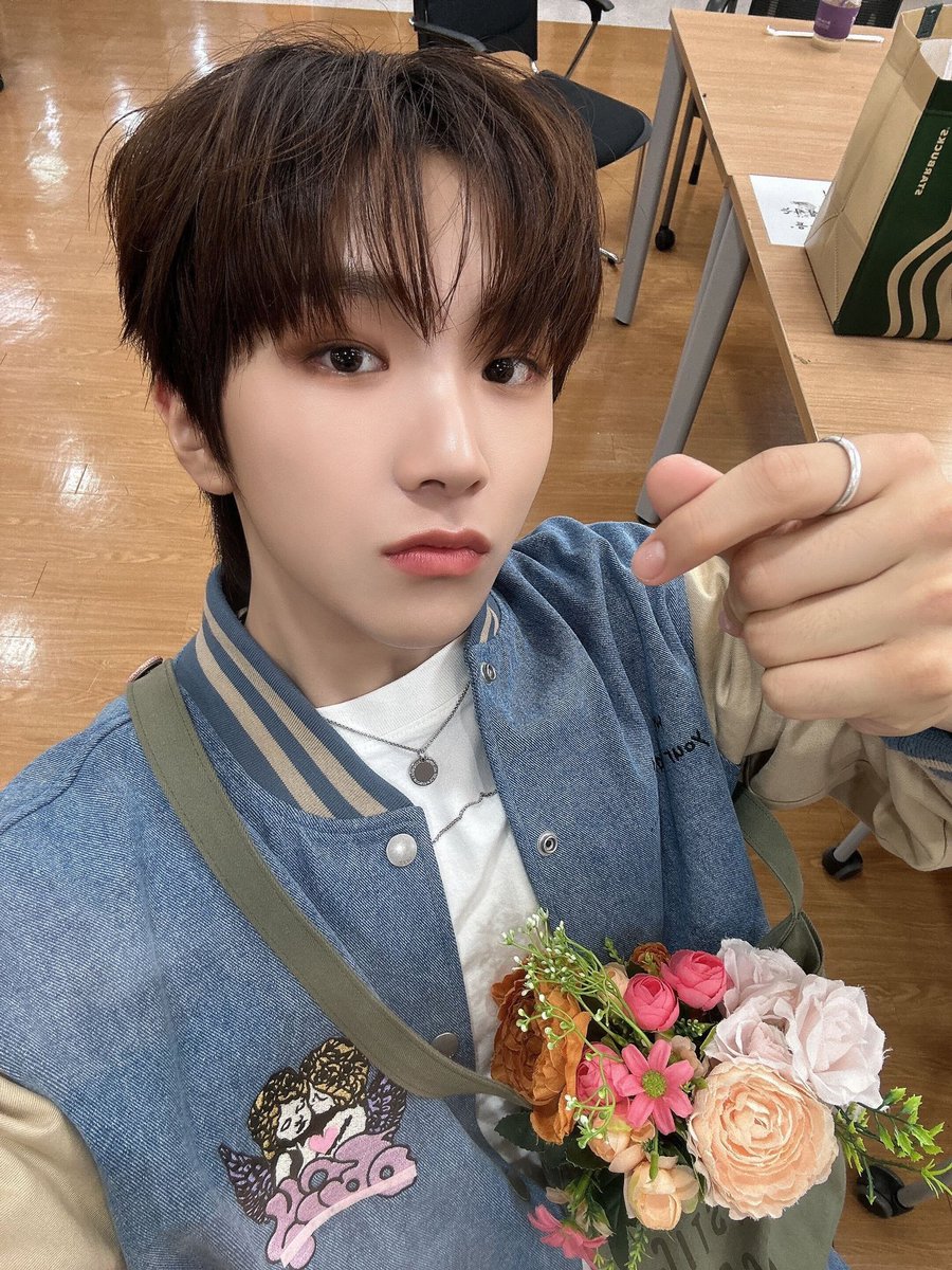 KOZ Trans tweet media