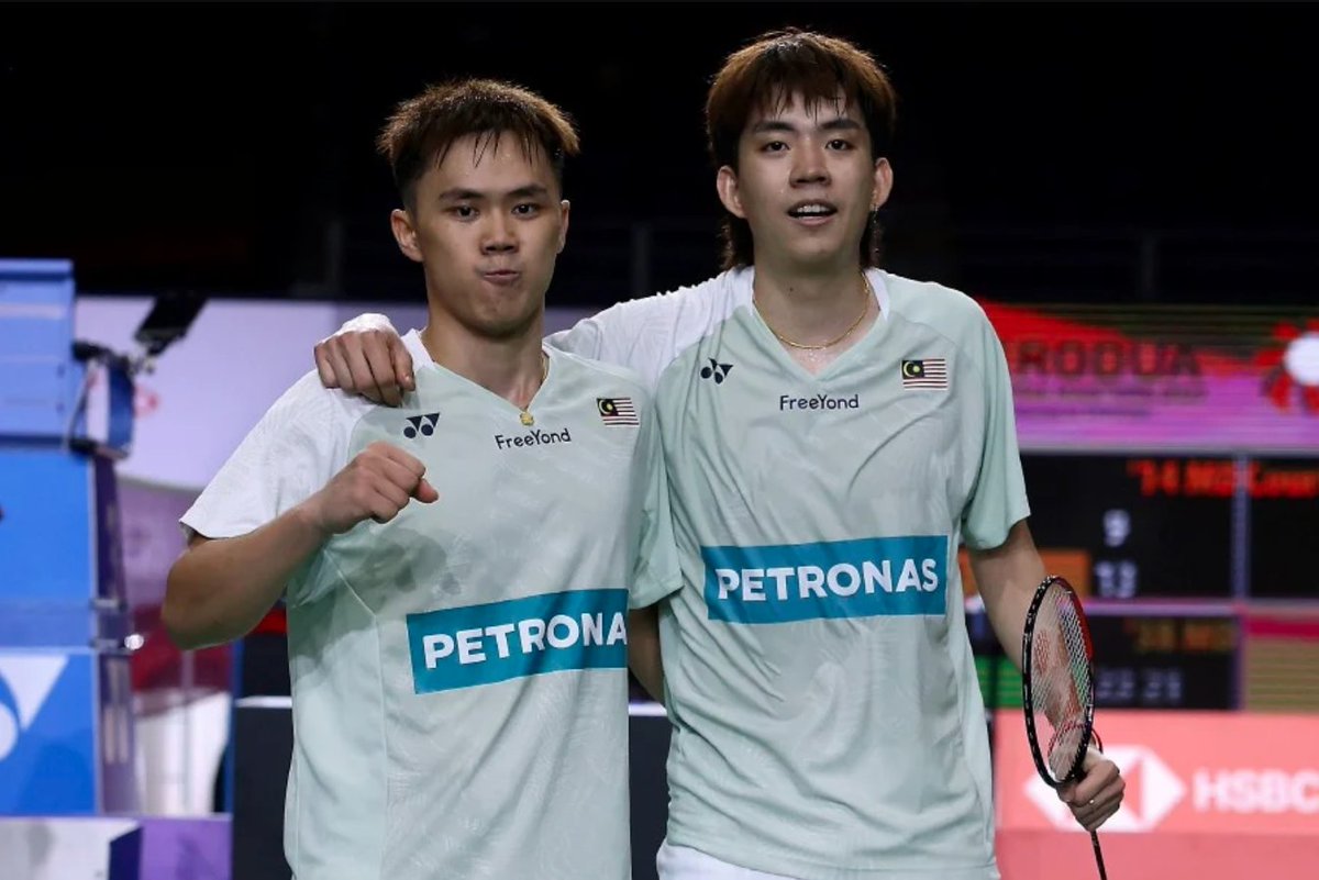 THEY DID IT!

Man Wei Chong / Tee Kai Wun won Taipei Open in two straight editions! 

This is their first title and also becoming the first Malaysian Men's Doubles pair to secured a BWF WT title this season. 

Congratulations Angry Birds! More to come!

#BadmintonMalaysia…