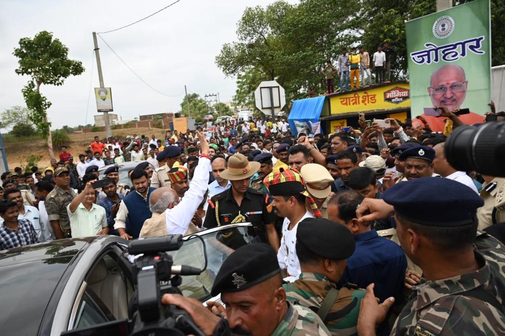 धनबाद में राज्यपाल ने ग्रामीणों के साथ किया संवाद-Governor interacted with villagers in Dhanbad