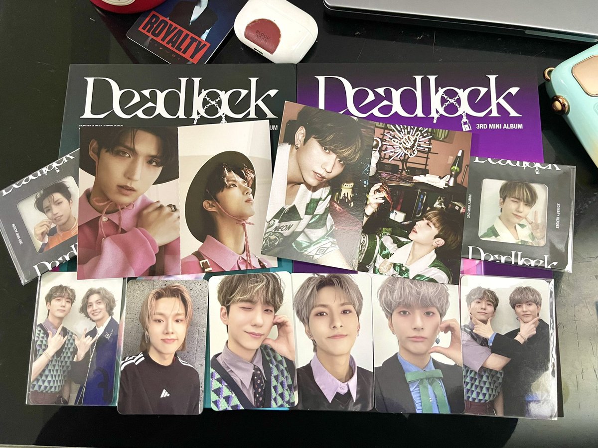 minbeibei's tweet photo. Pulls from Xdinary Heroes Deadlock! π€
I finally got the time to open them and Iβm so happy π₯Ή Thank you! @day6logannard
#loganproofs https://t.co/FdKiOfMDoM