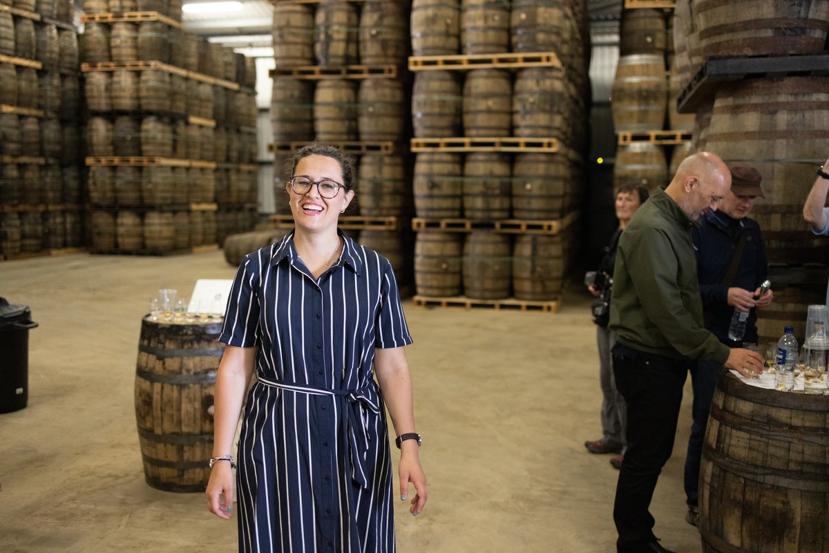 vSigloV's tweet photo. @Arranwhisky @RobbiesDrams Fantastic day at Lochranza yesterday with an absolutely brilliant tasting in warehouse 5 with @arranwhiskymari  - thank you!  #ArranWhisky #IsleOfArran #VisitArran#ArranWhiskyFestival #WhiskyFestival#WhiskyLover #Whisky https://t.co/9GBxUkt8Az