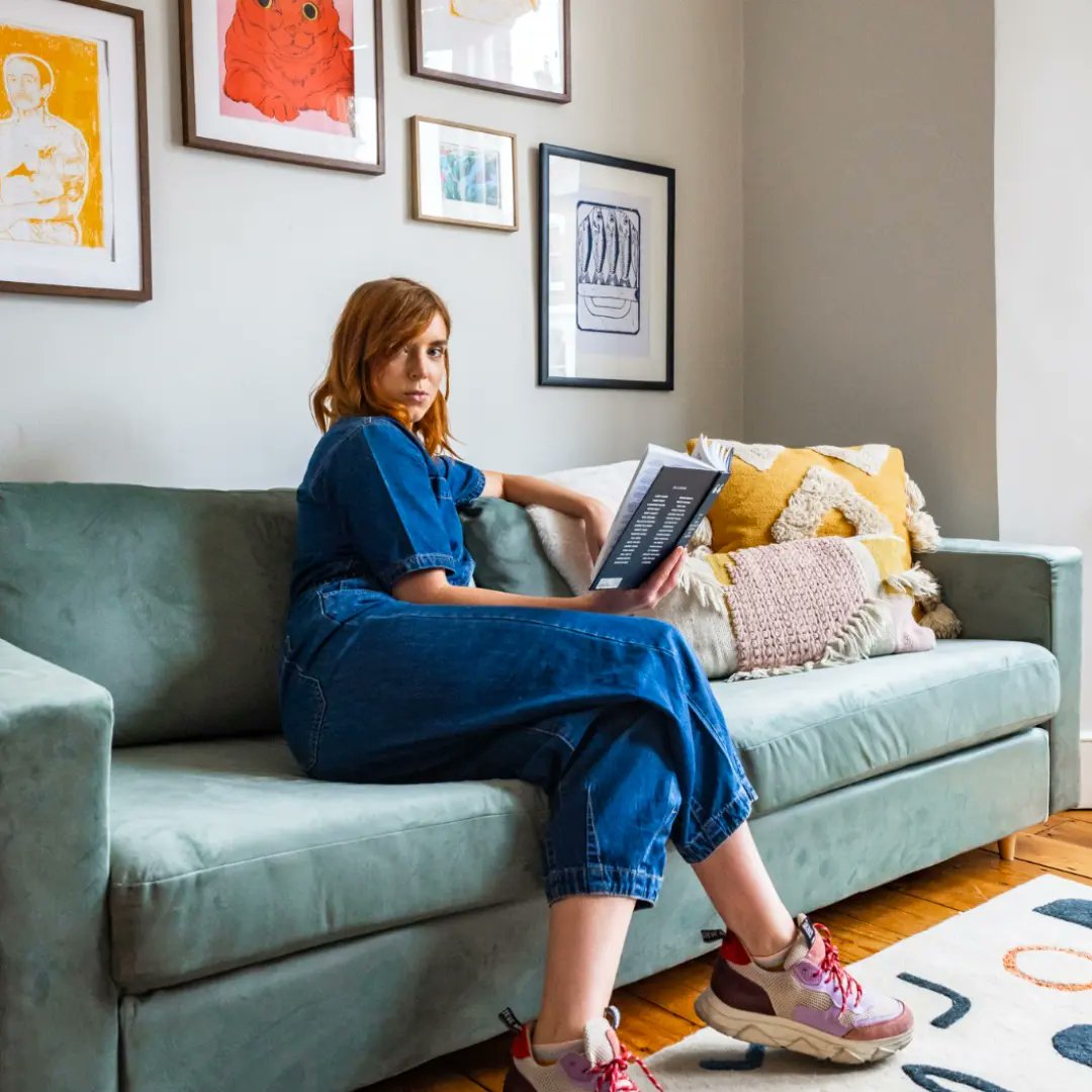 Chilling in style and staying cool in comfort on our Mint Velvet Plush sofa 💚 ✨️

#nabrusofas