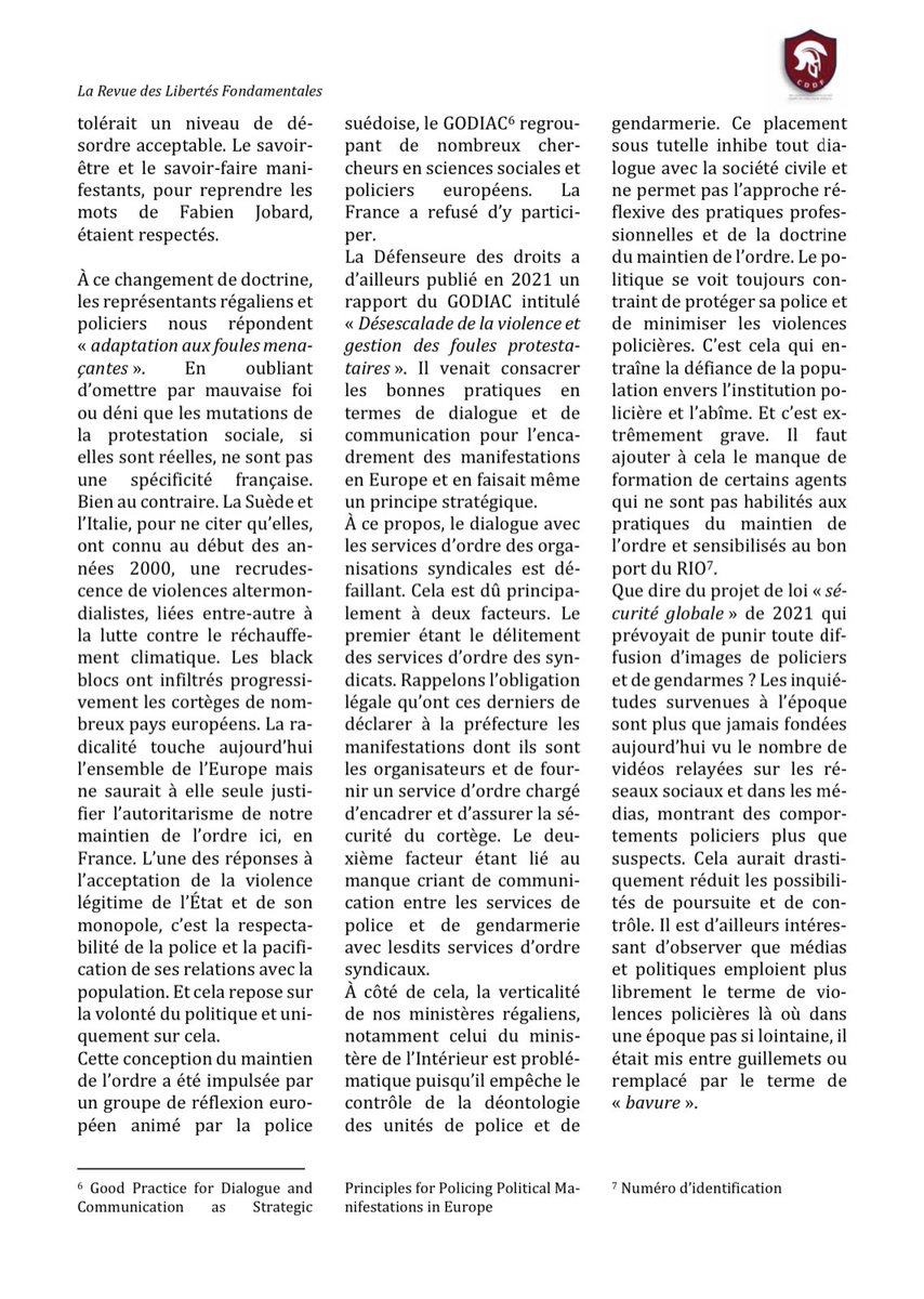 DoucetGaubert's tweet photo. Le plaisir de vous annoncer que j’ai eu la chance de contribuer une nouvelle fois à la Revue des libertés fondamentales du Barreau de Bordeaux. 

J’espère que cet édito vous plaira. Il porte sur le maintien de l’ordre, ici en France. 

Une question qui m’est chère. 
Vous savez 😉 https://t.co/vQDRcD6JAu