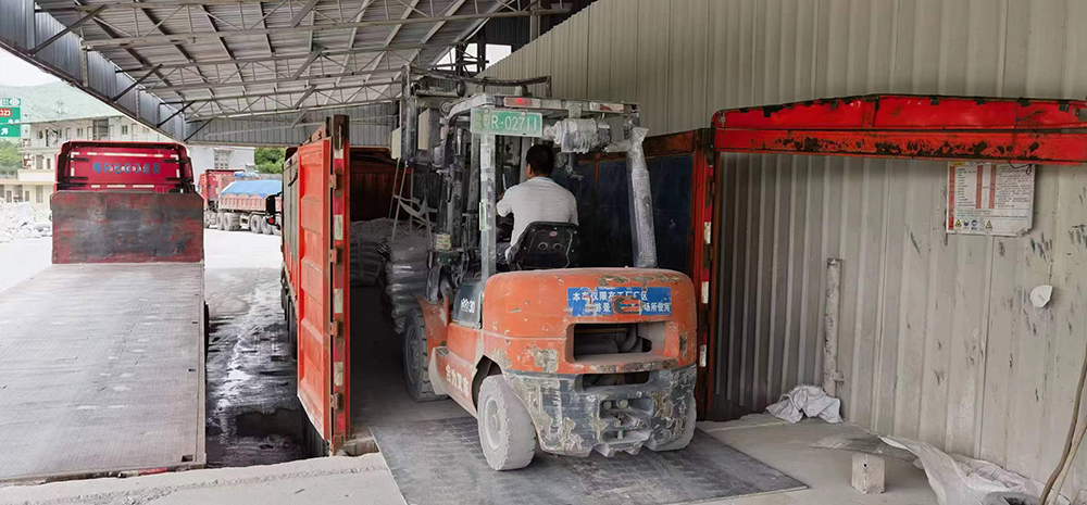 AdaJinrui's tweet image. Warehouse delivery~
#calciumcarbonate #whitecrystalsand #rubber #construction