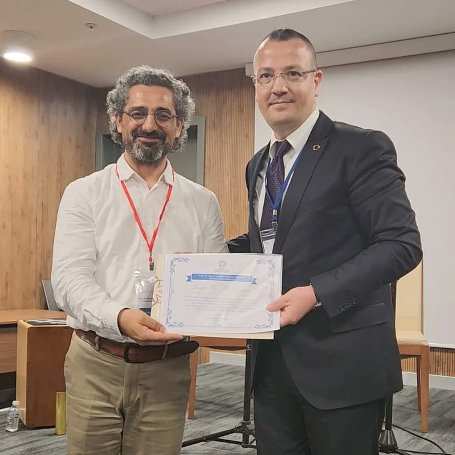 oncuyonetici's tweet image. #ISPC2023 Konferansında gerçekleştirilen Aytaç Açıkalın Eğitim Yönetimi Doktora Tez Ödülleri töreni