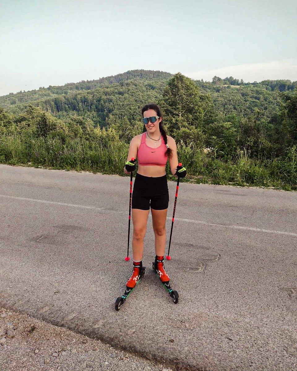 b_srbijr's tweet photo. Na Zlatiboru se vredno trenira 🛼
Vreme nam se prolepšalo, pa uživamo u ☀️ i 🛼

📸: @bucicemma

#biathlonworld #biathlonlove #biathlonfamily #biathlonlife #biathlonserbia https://t.co/WMj0sItXqz