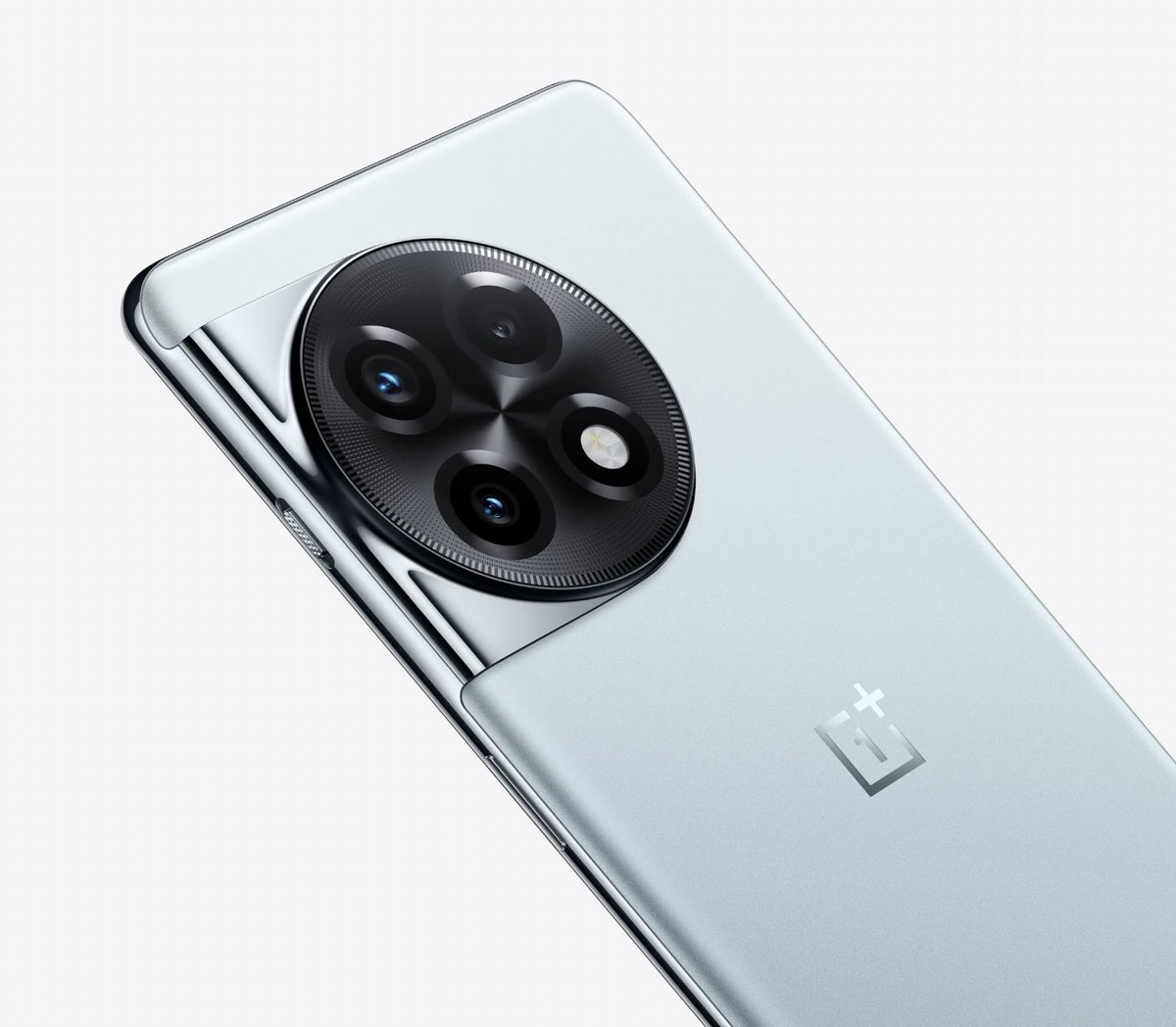 OnePlus Ace 2 Pro will feature upto 24GB of RAM and 1TB of ROM 😳 This is excluding the virtual ram 🫨 - Snapdragon 8 Gen 2 (3.36 GHz) - Large VC Liquid Cooling system - 24GB LPDDR5X RAM - 1TB UFS 4.0 Storage The most powerful OnePlus ever!