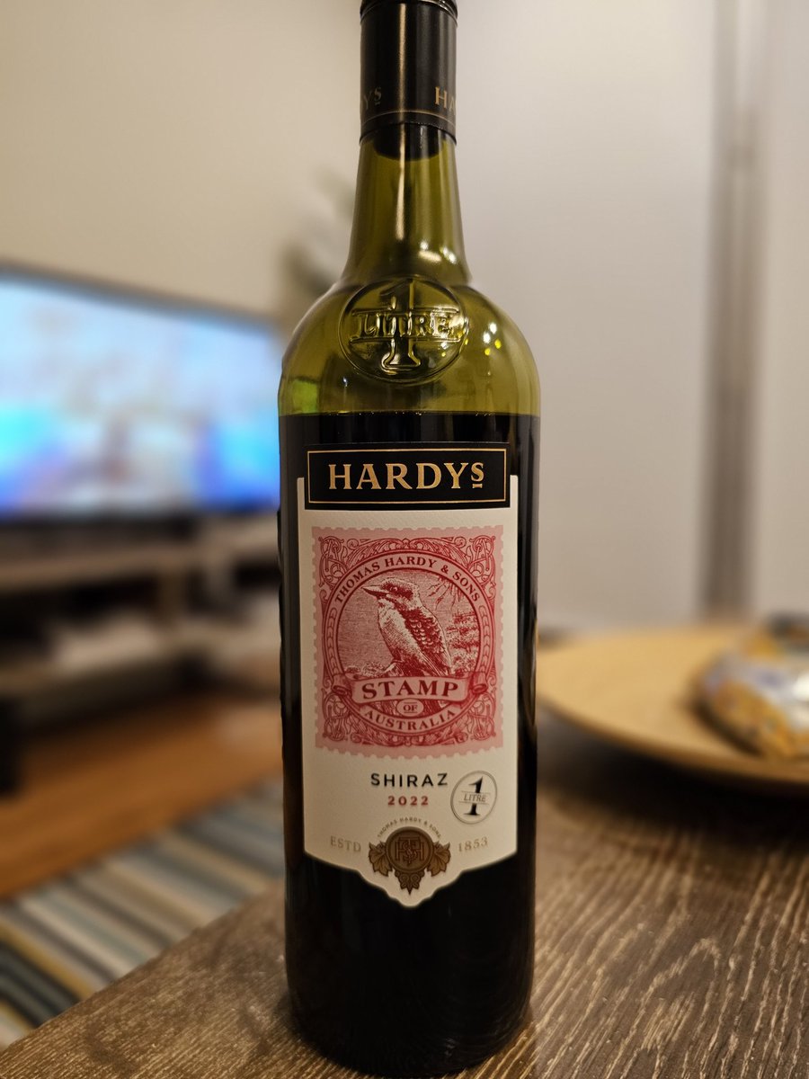 GM! Happy Sunday all! When in South Australia definitely need to taste Hardys Wines, one of Australia's oldest located in Mclaren Vale. #winelover #southaustralianwines #mclarenvale #shiraz #syrah #artisanblue