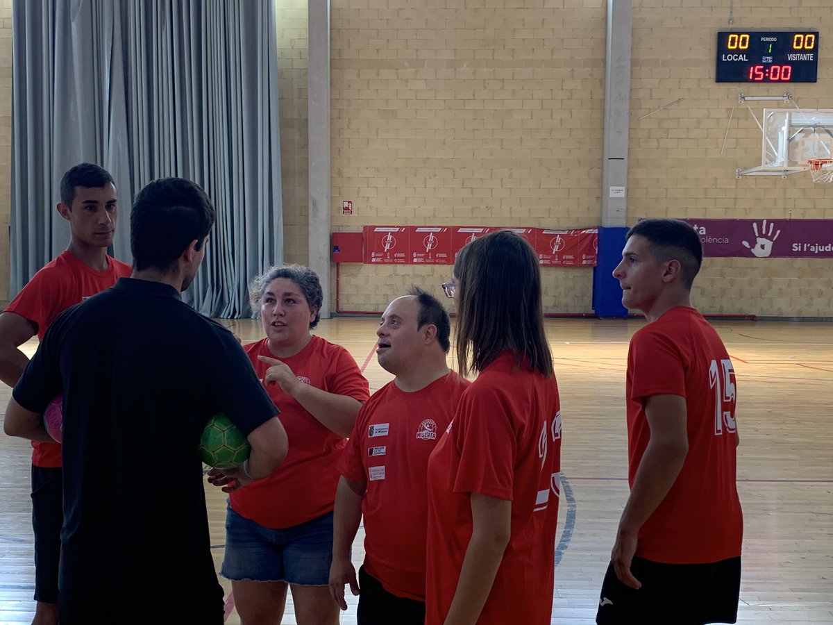 MHandballFest tweet picture