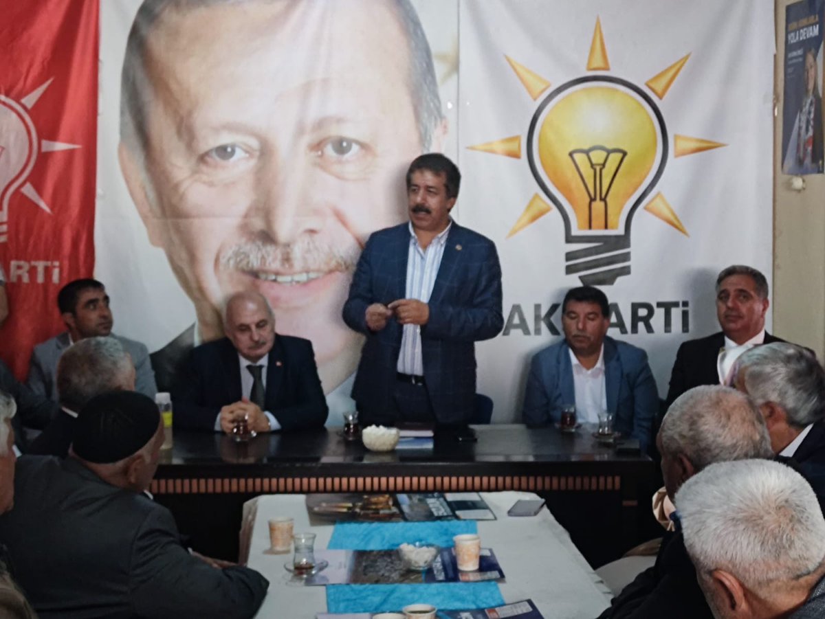 AbdurrahimFIRAT's tweet photo. Erzurum Büyükşehir Belediye Başkanvekili Sayın Fevzi Polat ile birlikte Tekman Belediye Başkanımız, İlçe Başkanımız, İl ve İlçe Yönetim Kurulu üyelerimiz ve Muhtarlarımız ile bir araya gelerek bayramlaşma programına katıldık.

Rabbim birliğimizi beraberliğimizi daim eylesin.

📍Tekman