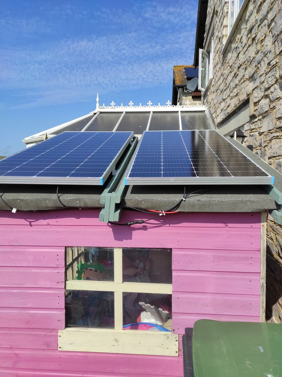 dibley1973's tweet image. #projectsolar

We are generating! Not a lot but 230W at the moment, and the sun is almost at optimal position.