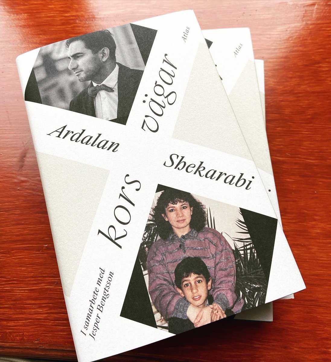 shekarabi's tweet image. Nu finns min bok "Korsvägar" som ljudbok även på Bokus Play ( som går att prova gratis i 30 dagar ). Finns som ljudbok sen tidigare även på bla BookBeat, Nextory, och Storytel.