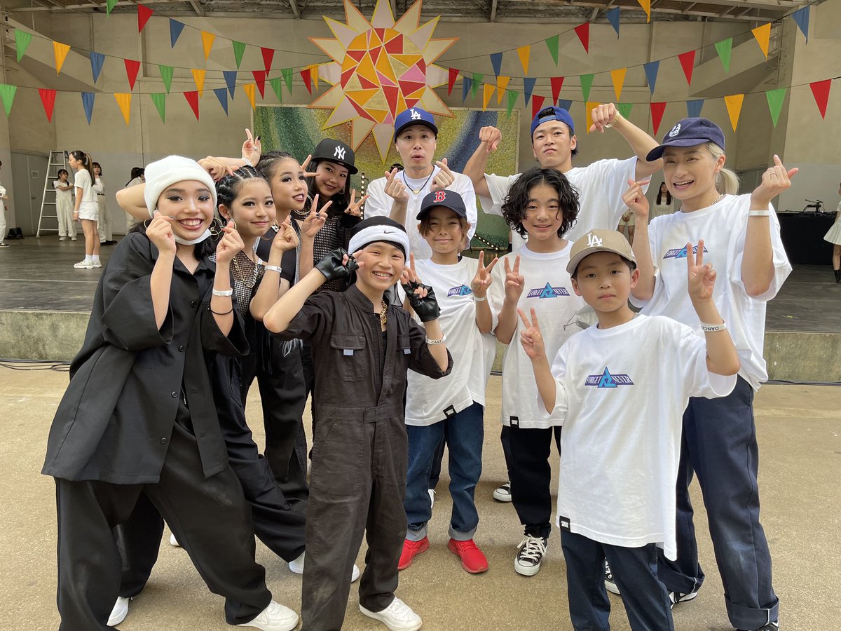 FlagPoint's tweet image. MOVEMENT PARK 2023
YURIEナンバーにてフラポ発表会として出演させていただきました〜！！
無事大成功&amp;amp;大盛り上がりでした！！🥳
ありがとうございました❤️‍🔥❤️‍🔥❤️‍🔥
#yurieナンバー #発表会