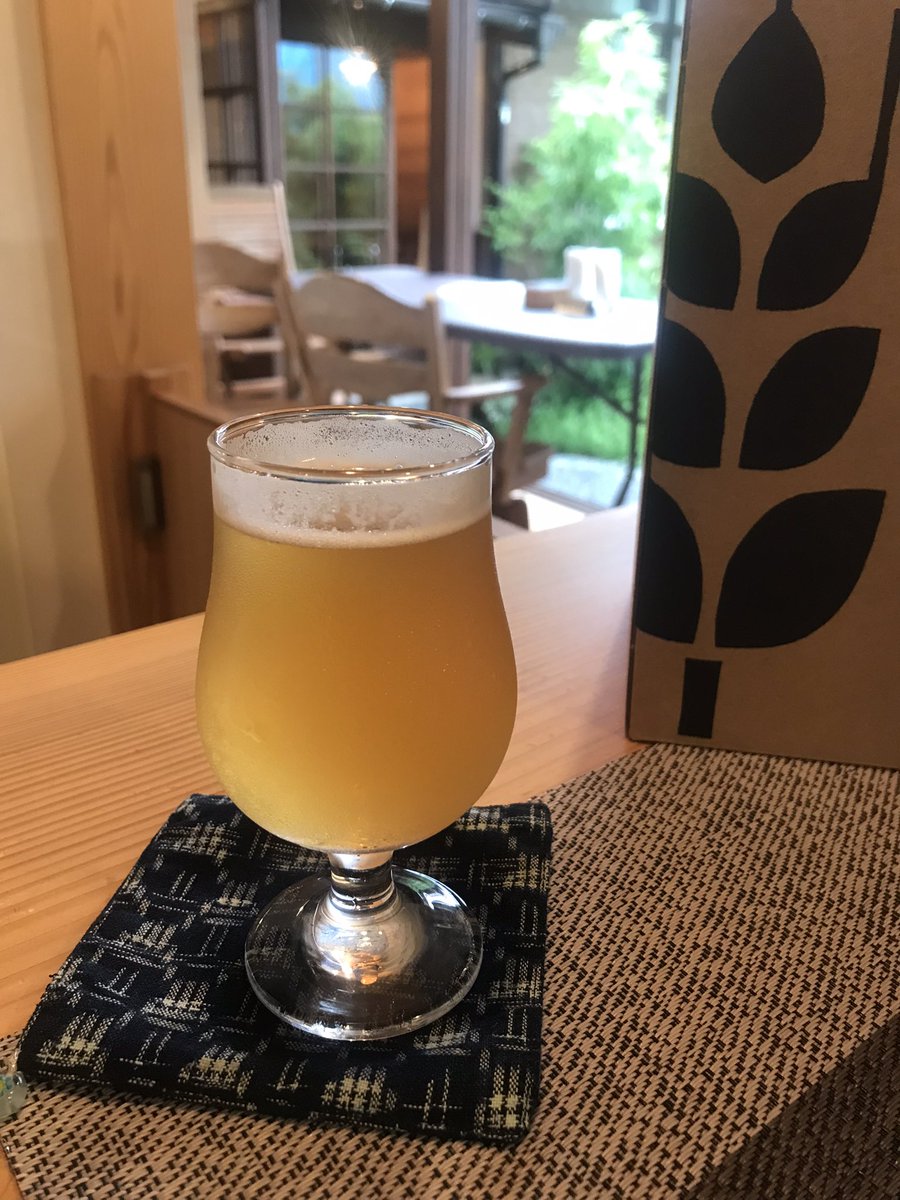 aFm1lgRgTmPaG5v's tweet photo. なんと!
Twitterで呟いたら1杯サービスが w
#倉吉
#BREWLAB https://t.co/NrZboAWwG4