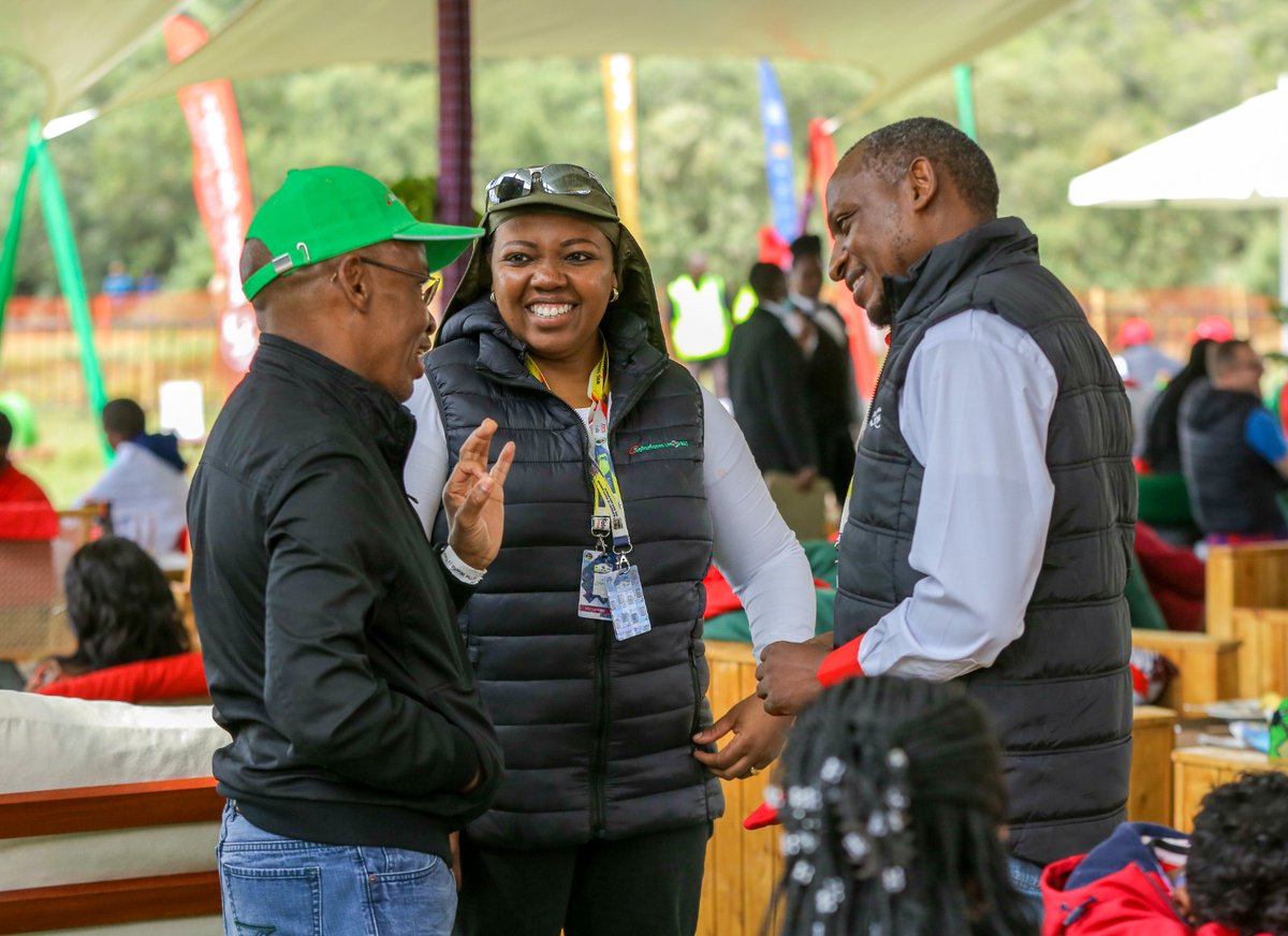 Our very own  @PeterNdegwa_ , @zizwe and @FAWZIAALI showed up to support #TeamSafaricom at the #WRCSafariRally. #MPESAGlobalPay #TheWorldIsYours