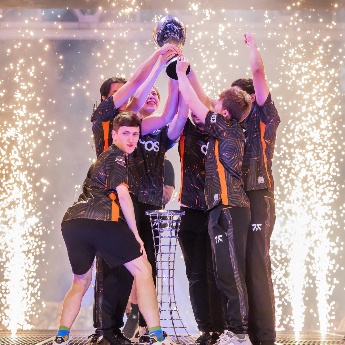 Infernalred's tweet image. 🖤🧡