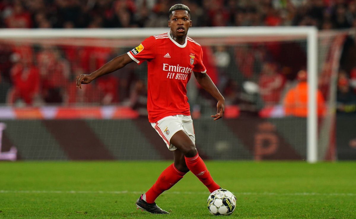 According to DiMarzio: Benfica will accept €30M for Florentino Luis. Chelsea should be sealing this deal already for this amount. 

Luis was a partner of Enzo in Benfica in a double pivot, they have good understanding. All players we have bought from Benfica hasn’t flopped.