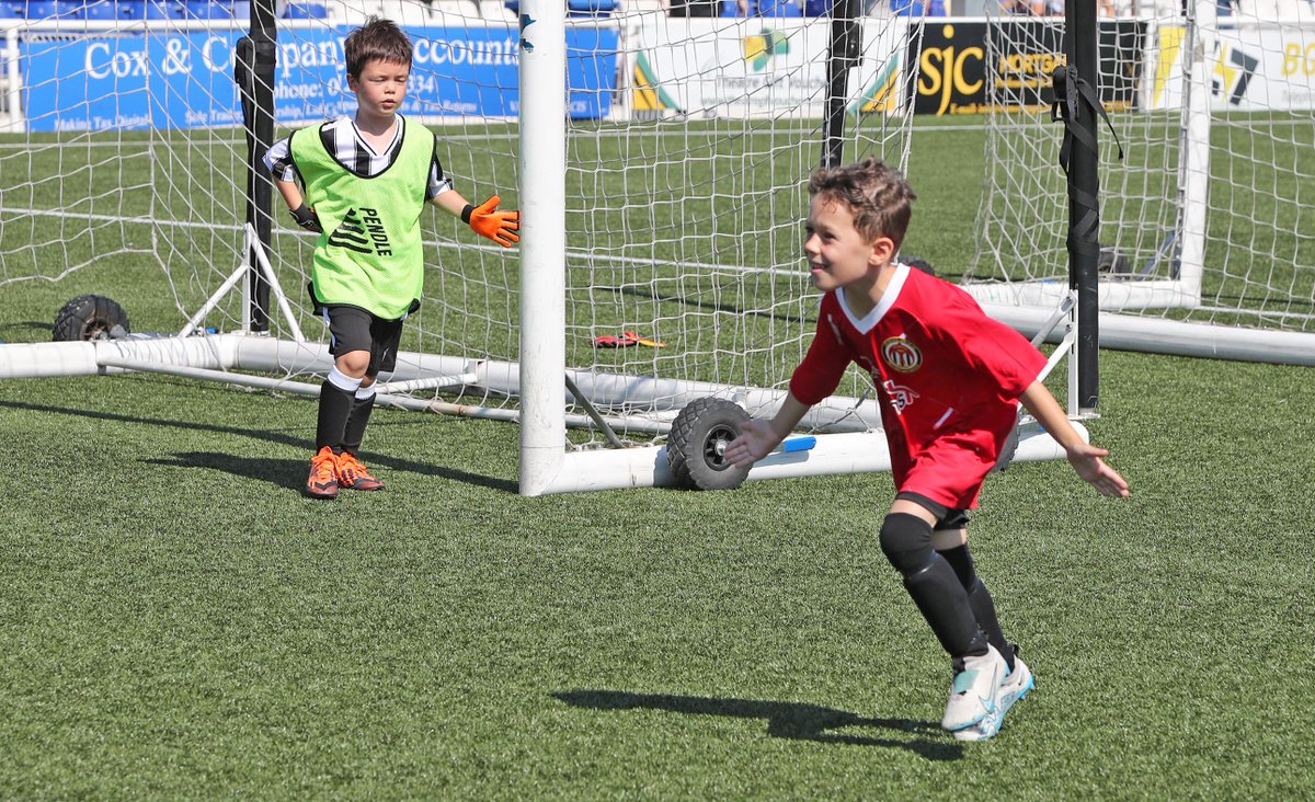 Billericay Town FC tweet media