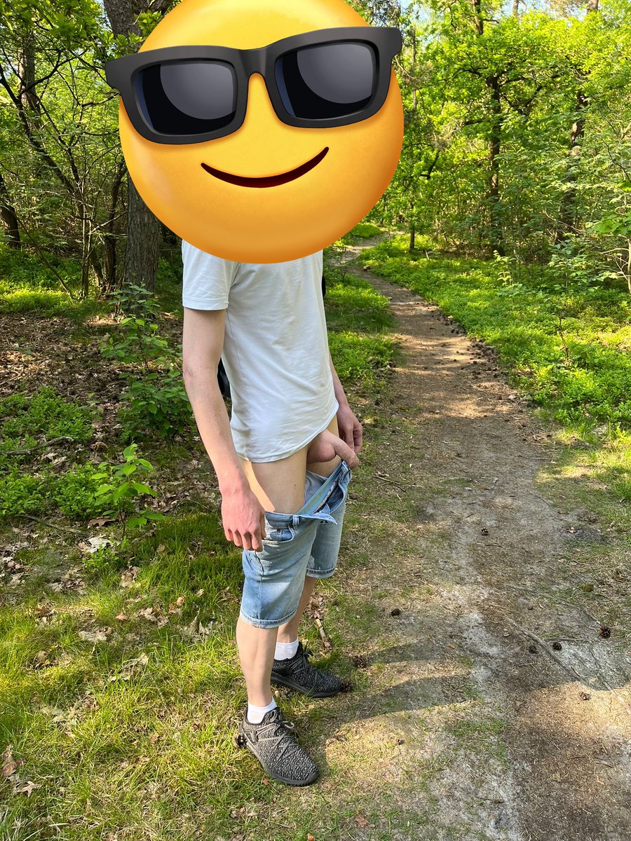 dapiorecords's tweet photo. https://t.co/WNkD92eOlH
Big discount and some prive photo too. Also available in dutch 
#onlyfans #f2f #gaynaked #gayboy #gayunderwear #ondergoed #underwear #gaytwink #collegeboy #student #younggay #gayboy #horny #gaypride #NakedShorts #outdoors #nakedoutdoor #nudism https://t.co/gjmMIhDckG