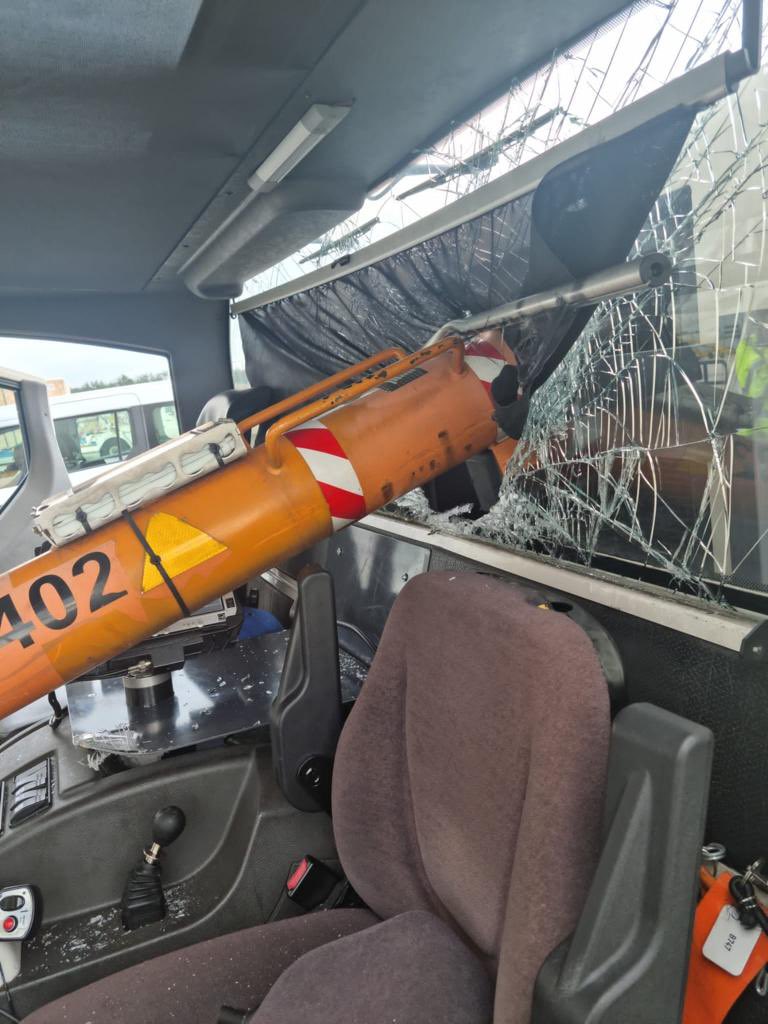 همایونی tweet media