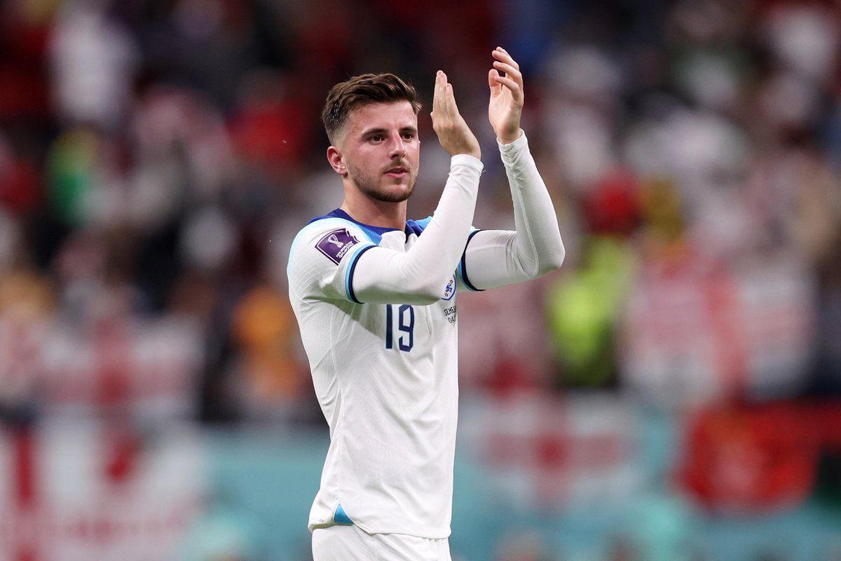 More on Mason Mount situation 🔴

◉ Man Utd £55m bid remains valid.

◉ Decision made together with ten Hag: no chance to overpay.

◉ United want MM as he's showing strong desire to join.

◉ United won't make any unrealistic bid.

◉ Mount side, still believing he'll leave.