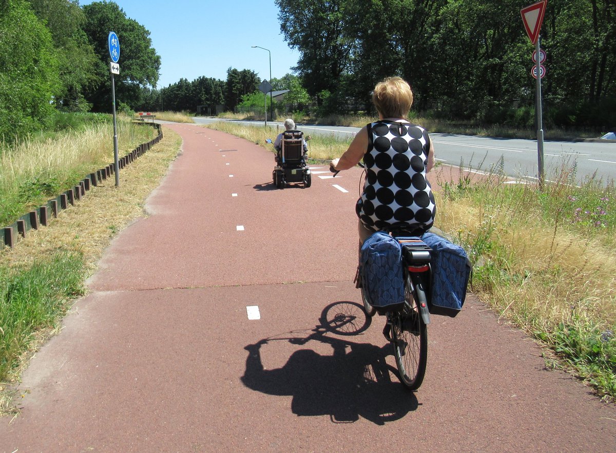 One thing that is very noticeable in the Netherlands is the huge amount of elderly or people with mobility issues you see everywhere, all the time. The network of protected cycle tracks and low traffic neighbourhoods gives these people so much freedom