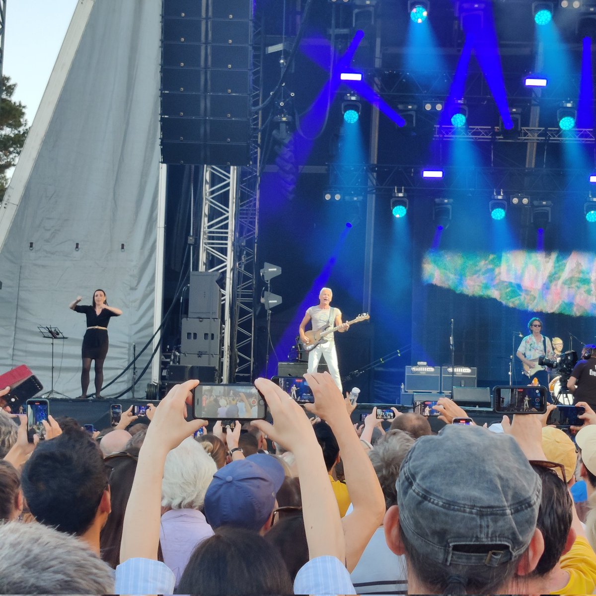 dclegg2017's tweet photo. #Sting was great last night in concert #bedfordpark https://t.co/BOFP45JjNo