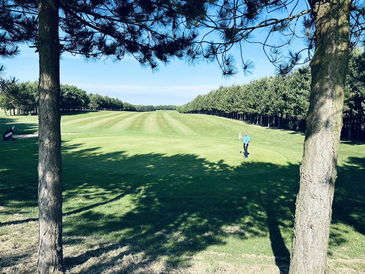 PaulRob61809953's tweet photo. Just love summer golf, especially the early mornings starts, so we can have the place to ourselves. @FarGrangePark
#getupearly
#firstteetime https://t.co/qiADT3CHl3