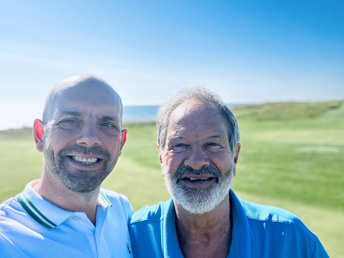 PaulRob61809953's tweet photo. Just love summer golf, especially the early mornings starts, so we can have the place to ourselves. @FarGrangePark
#getupearly
#firstteetime https://t.co/qiADT3CHl3