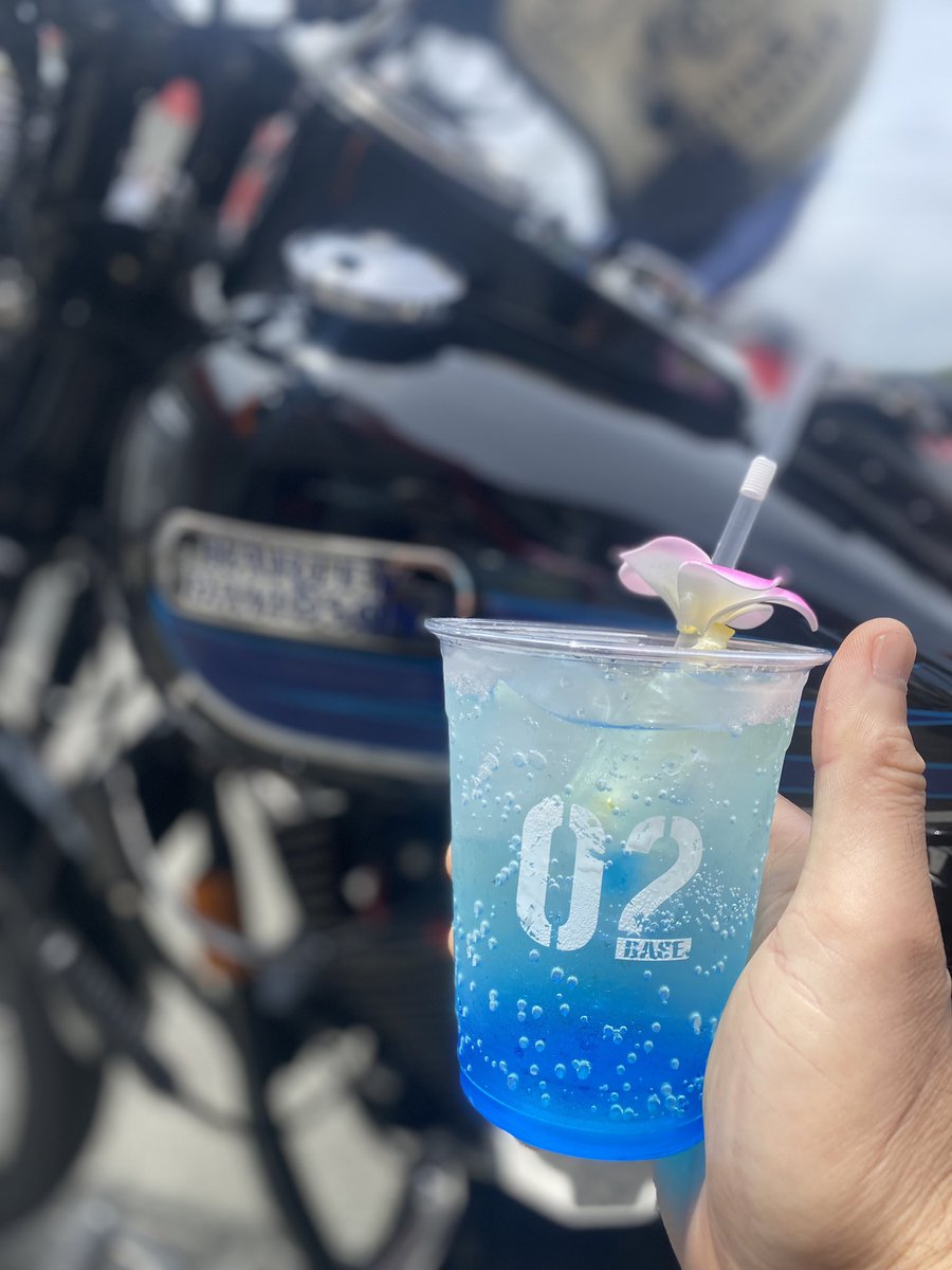OY0iBF0nLZCfnSj's tweet photo. バイク仲間とワニベースさんへ。
#FXSTSB
#ワニベース
#ハーレー https://t.co/cl1PNdiKCD