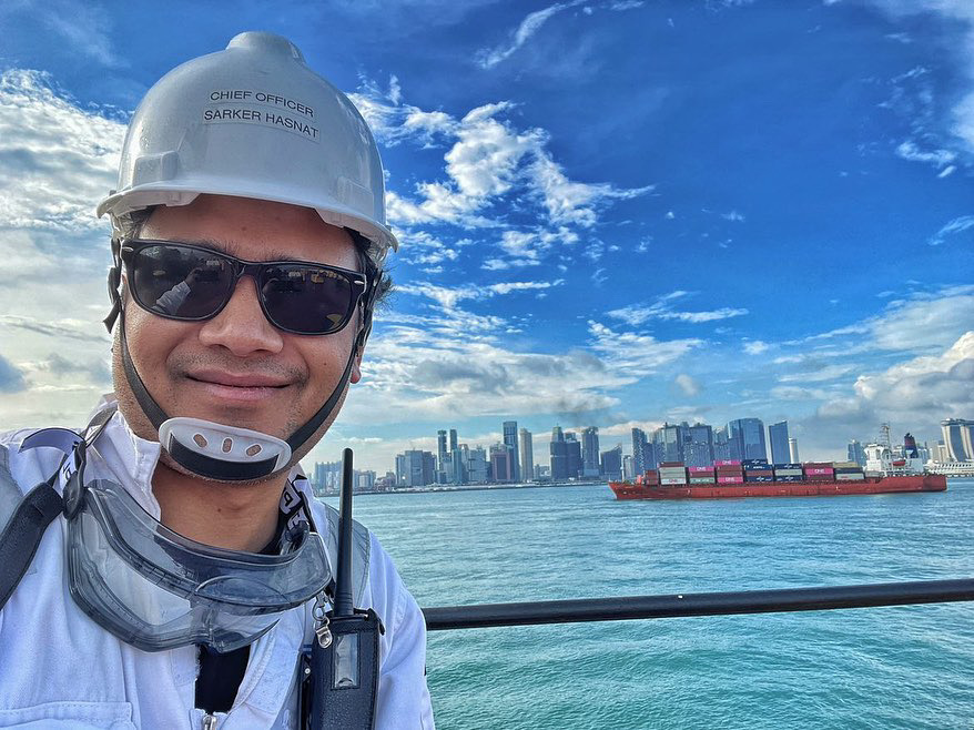 IMOHQ's tweet photo. Breathtaking photos being shared by seafarers from around the world about the importance of protecting the marine environment. Here are some of them! #OceansWorthProtecting #DayoftheSeafarer https://t.co/WIlx7b0gPS