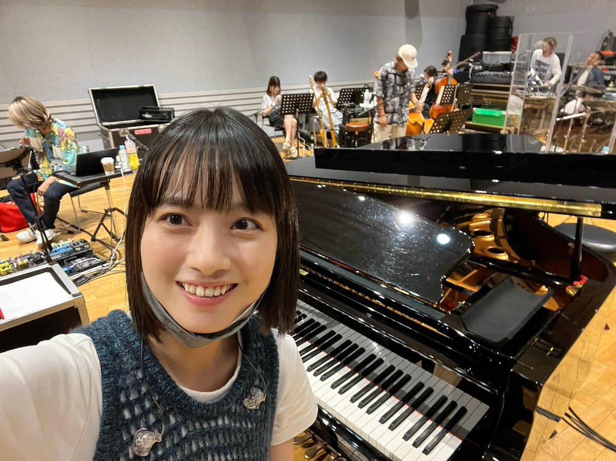 【最終値下げ】TOMOO HELLO FROM THE PIANO TOWN FzdW0V-aAAA0lzk.jpg