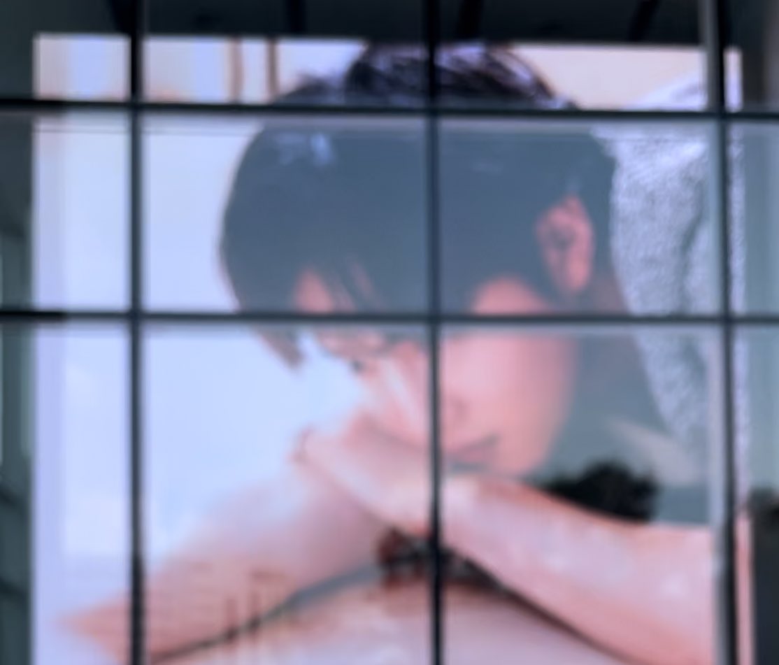 swooshsehun's tweet image. chen / d.o. / xiumin / suho
‘let me in’ teaser images displayed at sm’s building screen too~ apologies for the blurred junmyeon picture 😣