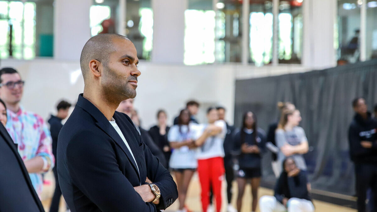 « Challenge-toi, vois où tu peux aller, mais passe ton Bac » : bienvenue dans la Tony Parker Academy
➡️ l.leparisien.fr/3Ze8