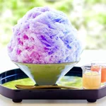 鎌倉駅近くの「こまち茶屋」の美しいかき氷!レモンシロップで色が変化する「紫陽花氷」!
