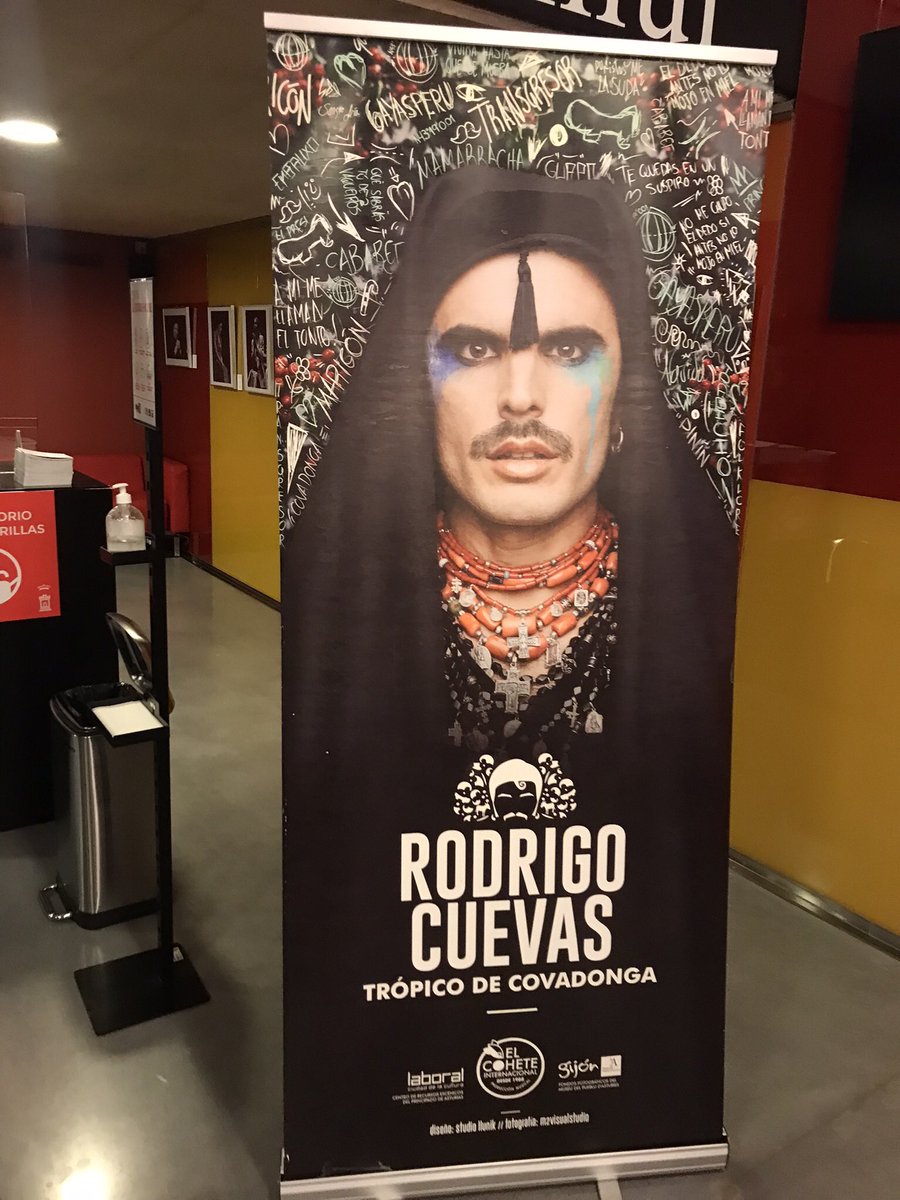 SonYritmo's tweet photo. .@RodrigoCuevasG es #EcopoemasRadio3
Verlo, escucharlo solo me inspira
‘Vida hay una,
vamos a saborearla,
con fuerza y ganas
como si no existiera el mañana’
Gracias🙏🏽 #Puravida https://t.co/5NSS5LdNu8