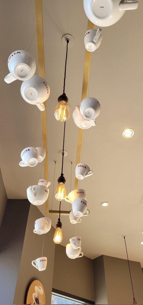 Nice lighting unit idea @CostaCoffee