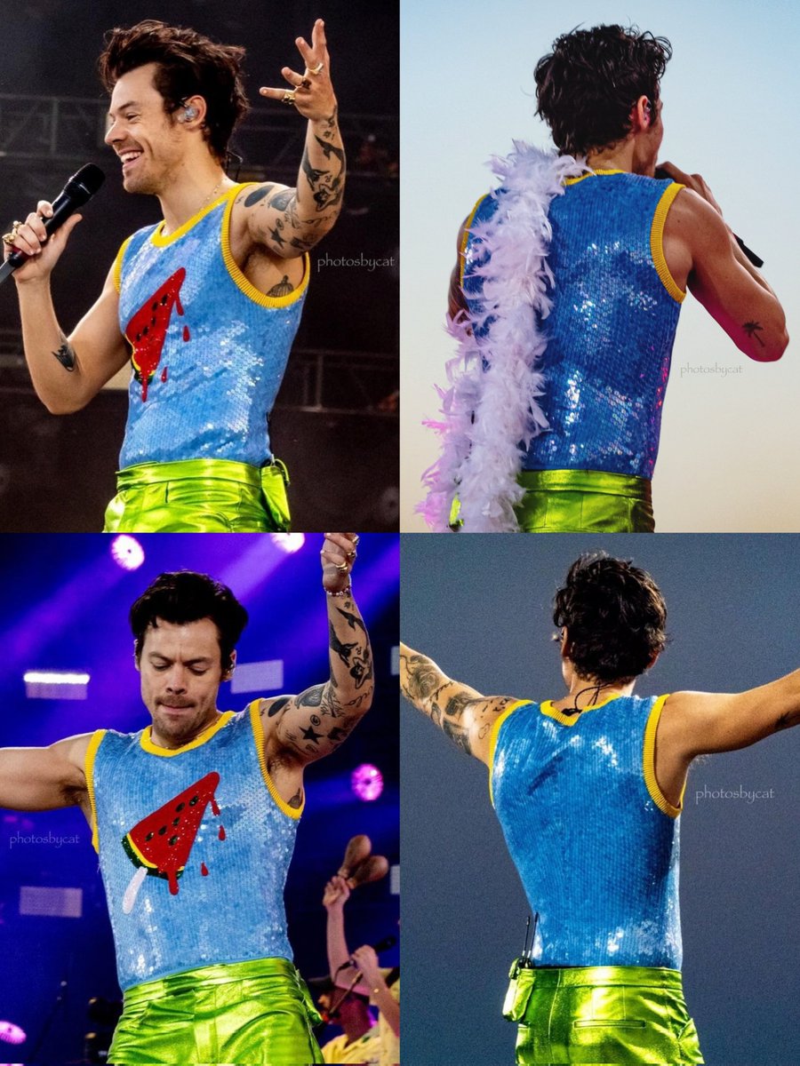 harrydailyposts's tweet photo. back - tattoos - smile - everything>>>>>>>>> https://t.co/TQd469KNgC