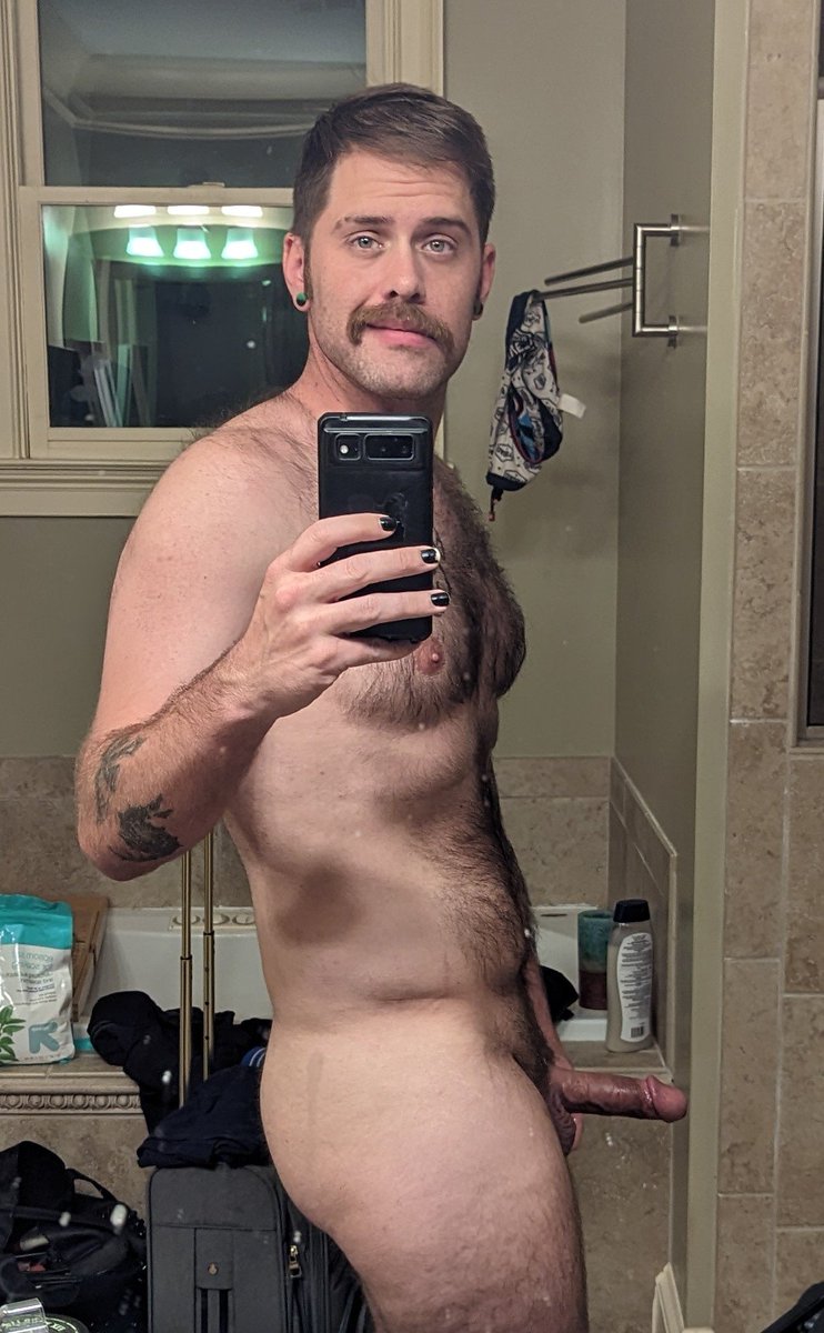 rycktor's tweet photo. After a long night. Headed to sleep 🤩 https://t.co/AYMEorw4ZQ