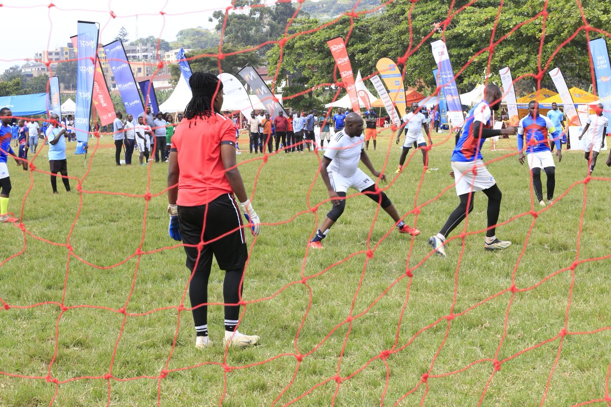 CentenaryBank's tweet photo. In soccer #TeamCente has also secured wins at Makerere Business School grounds having defeated Insurance Regulatory Authority, KCB and Hariss International. #CorporateLeagueUg2023
Scores:
CenteTeam (1) Vs Hariss Intl (0)
CenteTeam (4) Vs KCB (0)
CenteTeam (2) Vs IRA (0)