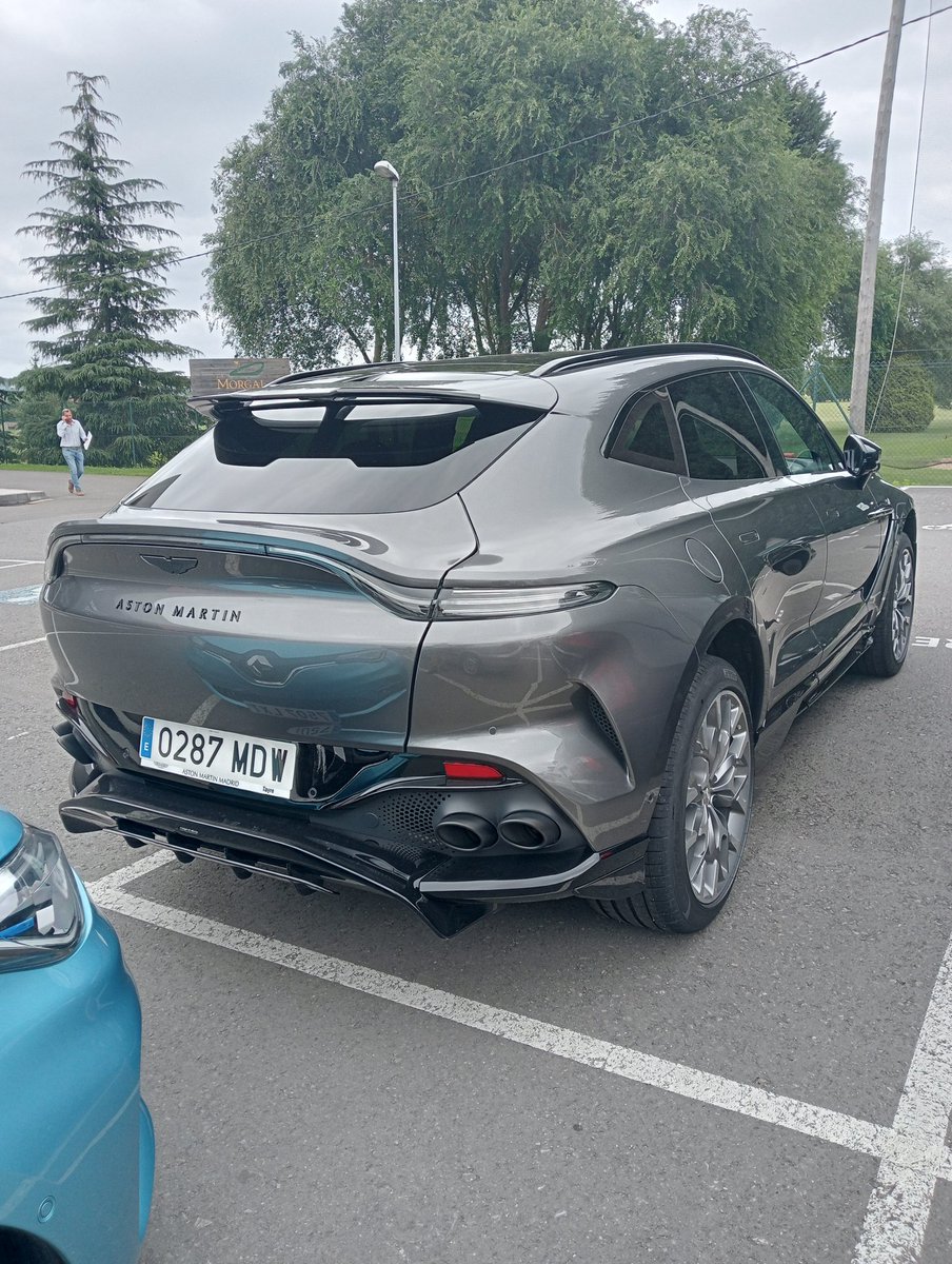 Jaird99_'s tweet photo. Casualmente ha aparecido este Aston Martin por @CircuitoMuseoFA 😏😍

No andarás por aquí, no? @alo_oficial https://t.co/T9yciKC371