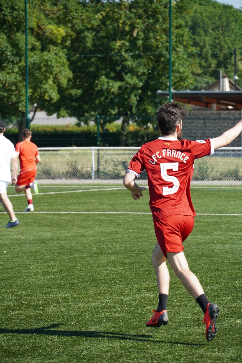 MBIDF's tweet photo. Il fait beau, il fait chaud, c'est la saison des tournois ! 🌞⚽️
C'est parti pour le 15e tournoi #MBIDF ! On va vous partager quelques photos toute la journée🥤 https://t.co/iHw7CXeFeu